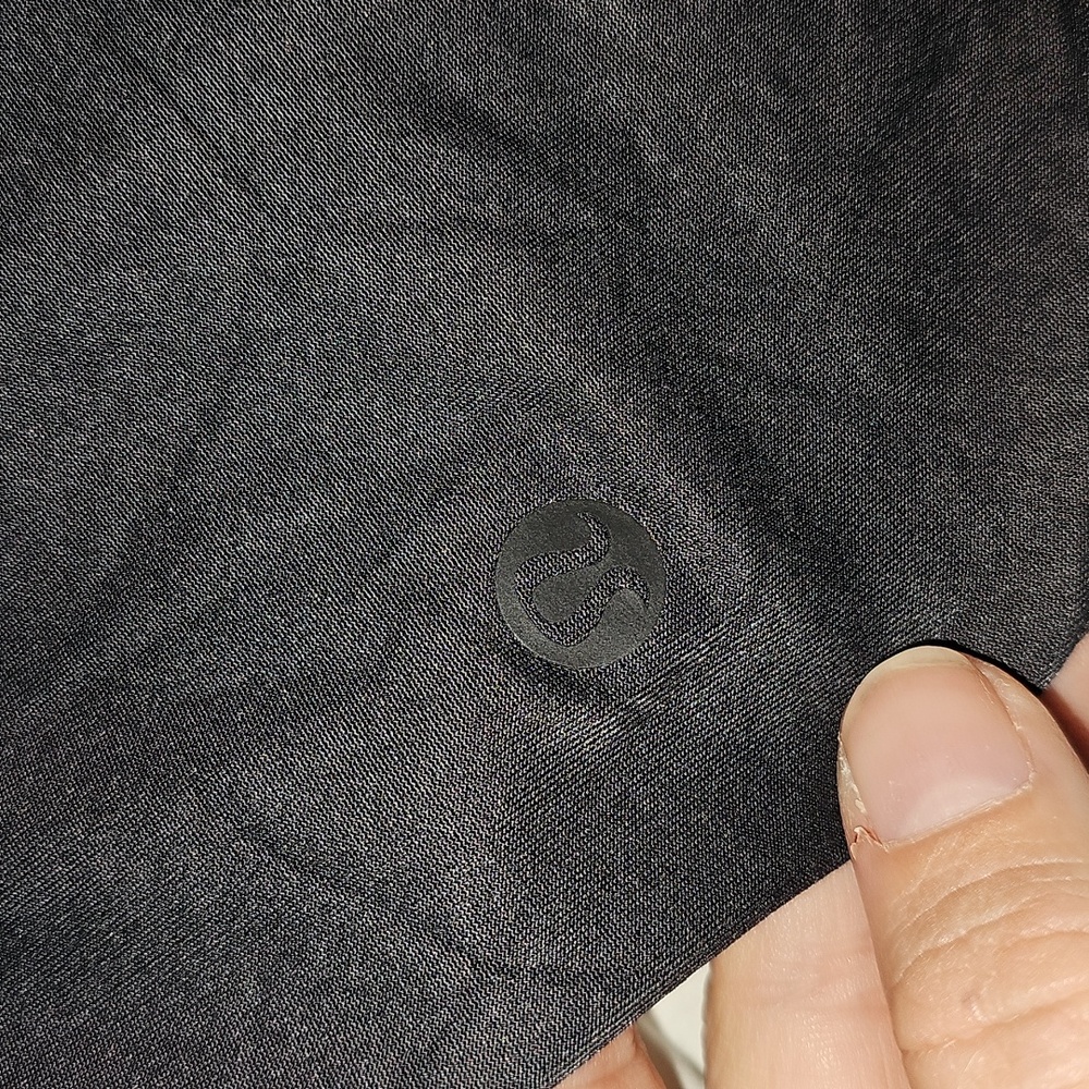 Lululemon Nulu High Neck Bodysuit!! Sz Medium,BLK,sleeveless! - Picture 13 of 16